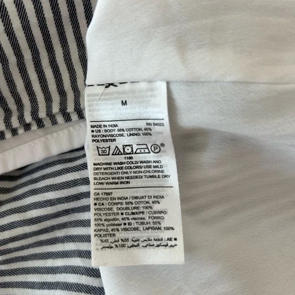 Old Navy Black and White Striped Off-Shoulder Ruffles Dress Size M - Picture 8 of 8